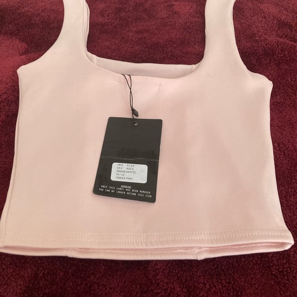 Misguided - NWT -top cradle pink - size 2 (Juniors) - Picture 2 of 5